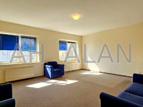 комерційна за адресою Велика Васильківська вул. (Червоноармійська), 9