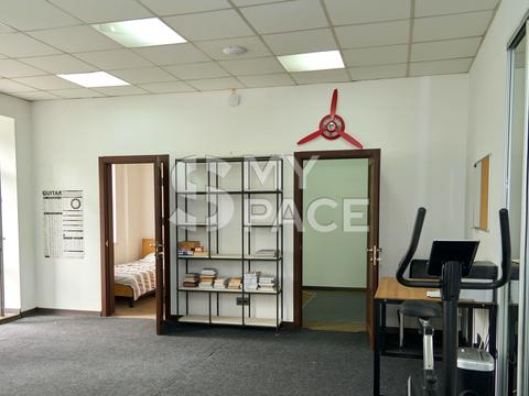 комерційна за адресою Івана Федорова вул., 10