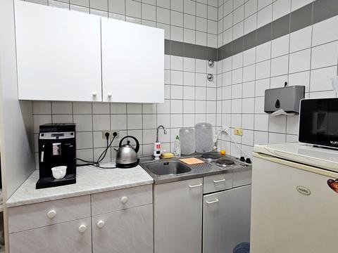 комерційна за адресою Велика Васильківська вул. (Червоноармійська), 9