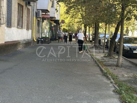 комерційна за адресою Михайла Бойчука вул. (Кіквідзе), 6-А