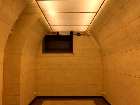 комерційна за адресою Європейська пл. (Катерининська), 6