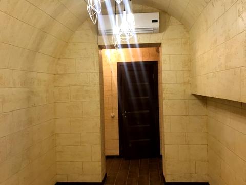 комерційна за адресою Європейська пл. (Катерининська), 6