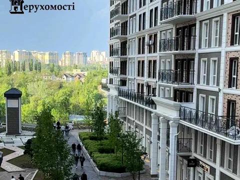 комерційна за адресою Михайла Максимовича вул. (Онуфрія Трутенка), (Будинок «Віндзор»)