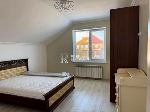 будинок за адресою Кленова вул., 5