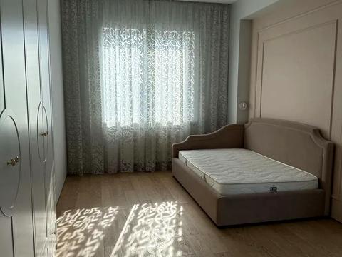 квартира за адресою Дніпро, Крутогірний узвіз (Рогальова), 28