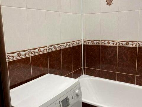 квартира за адресою Романа Шухевича просп. (Генерала Ватутіна), 12-А