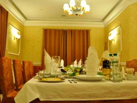 коммерческая по адресу Вячеслава Черновола ул., 25