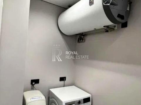 квартира за адресою Салютна вул., (Будинок 04301-04303)