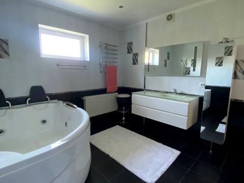 дом по адресу Зеликова