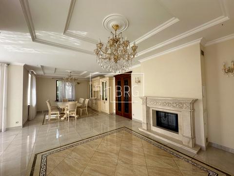 комерційна за адресою Лубенська вул., 1/1