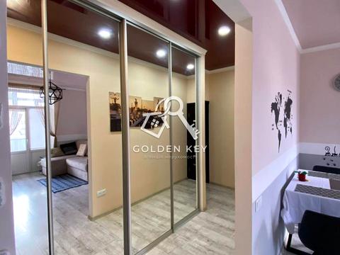квартира за адресою Свято-Миколаївська вул. (Леніна), 36