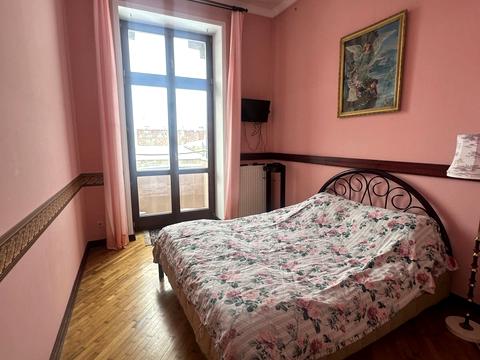 квартира за адресою Князя Романа вул. (), 4