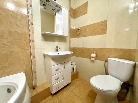 квартира за адресою Академіка Ющенка вул., 6