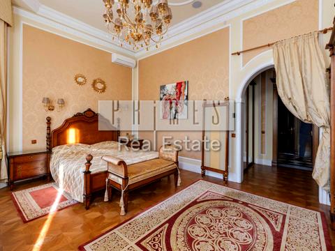 будинок за адресою смт. Козин, Олександрівська вул.