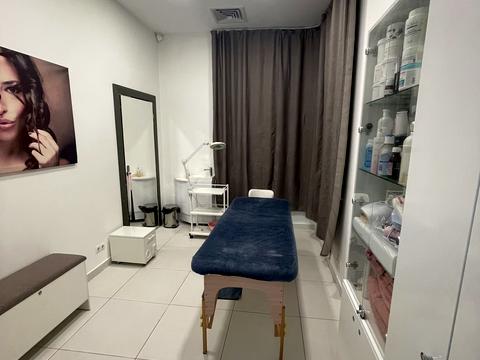 коммерческая по адресу Ирпенская ул., 69б