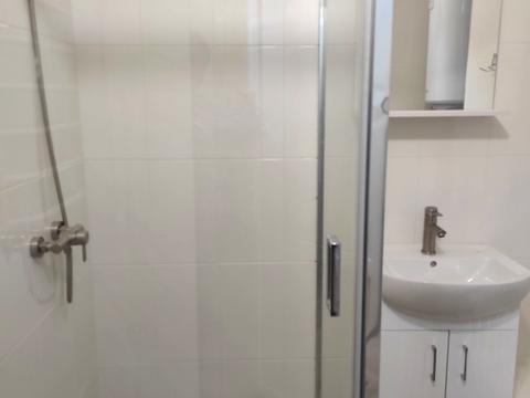 квартира за адресою Машинобудівників вул., 1