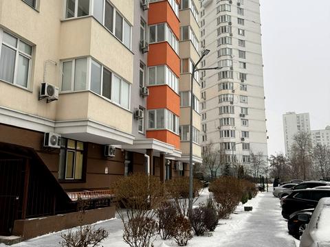 комерційна за адресою Київ, Олени Пчілки вул., 3-В