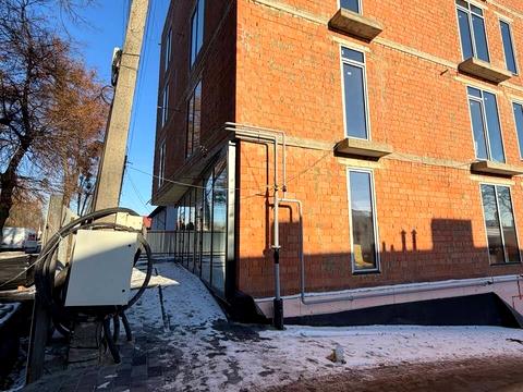 комерційна за адресою Петра Дорошенка вул., 66