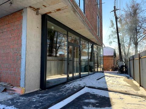 комерційна за адресою Петра Дорошенка вул., 66