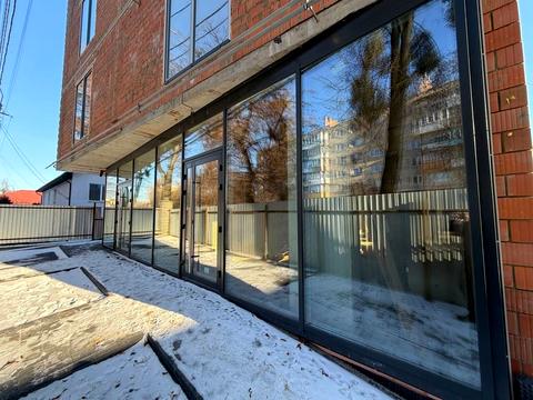 комерційна за адресою Петра Дорошенка вул., 66