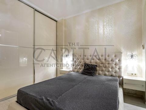 квартира за адресою Київ, Андрія Верхогляда вул. (Михайла Драгомирова), 5