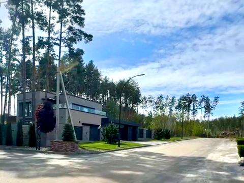 ділянка за адресою в Лісі