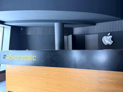 комерційна за адресою Страчених Націоналістів вул., 8