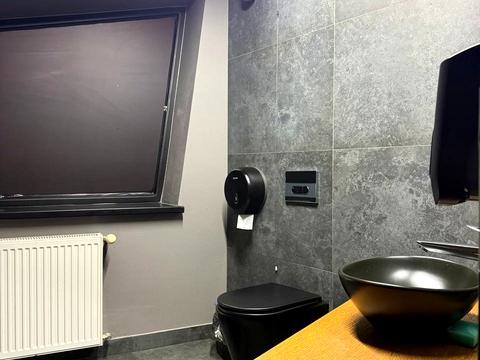 комерційна за адресою Страчених Націоналістів вул., 8