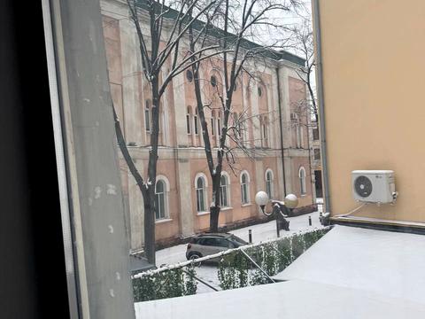 комерційна за адресою Страчених Націоналістів вул., 8