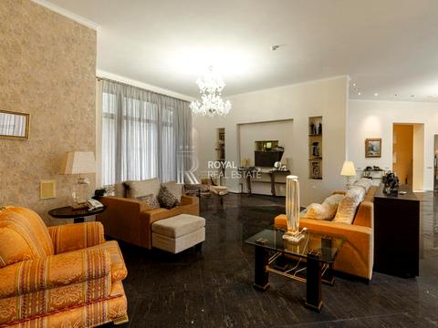 будинок за адресою Престижна