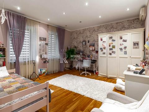 будинок за адресою Престижна