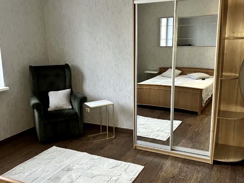 квартира за адресою В'ячеслава Чорновола вул., 2