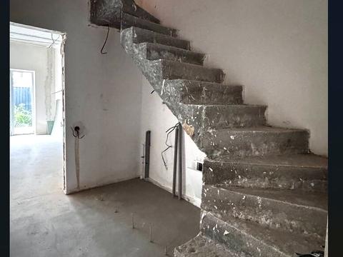 дом по адресу Ворзельський пров.
