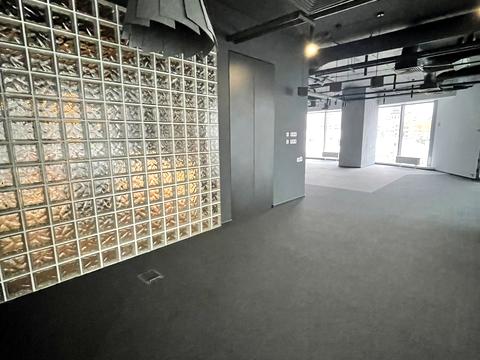 комерційна за адресою Спортивна пл., 1 А