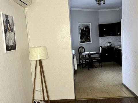 квартира за адресою В'ячеслава Чорновола вул., 2