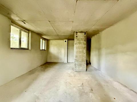 комерційна за адресою Трускавецька вул., 137