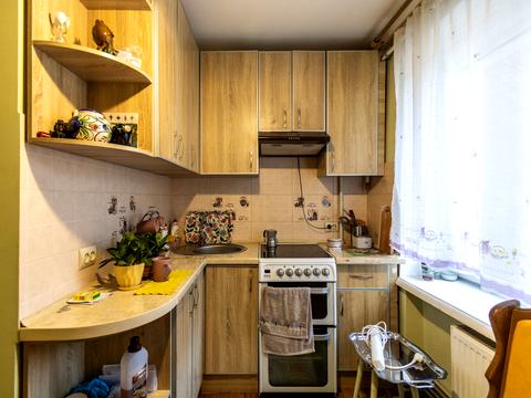 квартира за адресою Тролейбусна вул., 5