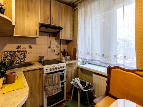 квартира за адресою Тролейбусна вул., 5