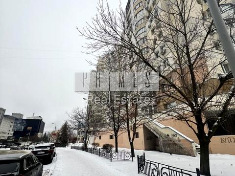 комерційна за адресою Мокра вул. (Кудряшова), 3