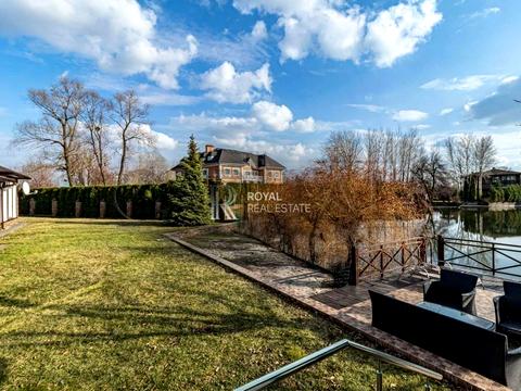 дом по адресу Святищенская ул.