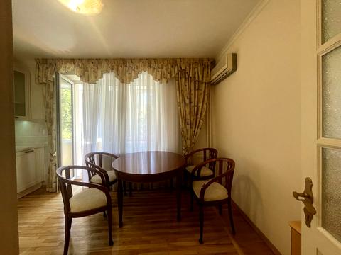 квартира за адресою Олександра Кониського вул., 52-58