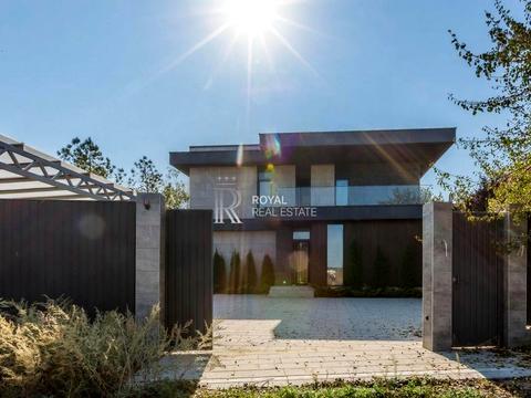 будинок за адресою Польова