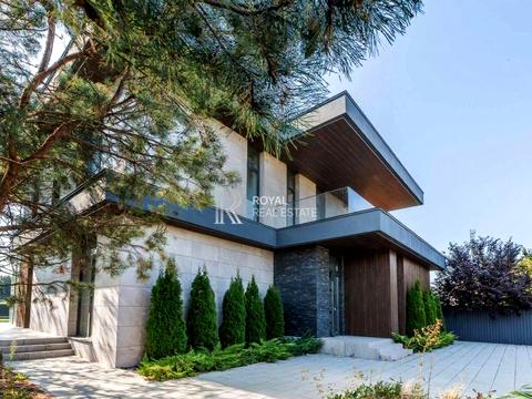 будинок за адресою Польова