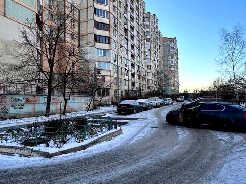 квартира за адресою Лариси Руденко вул., 21-А