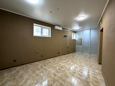 комерційна за адресою Центральний просп. (Леніна), 94а