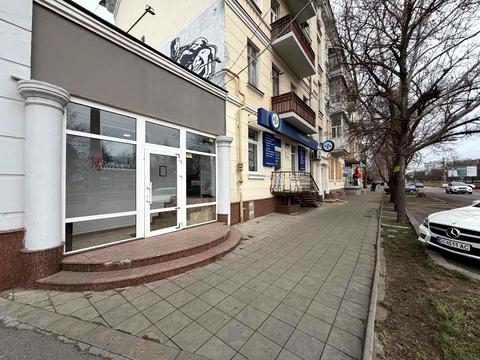 комерційна за адресою Центральний просп. (Леніна), 94а