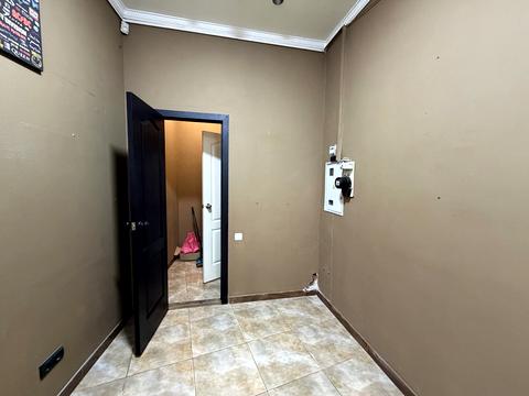 комерційна за адресою Центральний просп. (Леніна), 94а