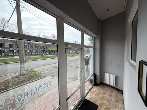 комерційна за адресою Центральний просп. (Леніна), 94а