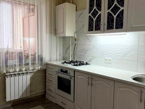 квартира за адресою Житомир, Захисників України вул., 8