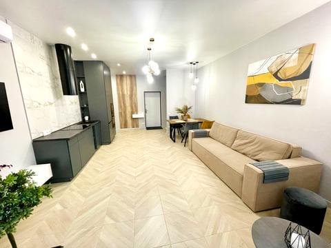 квартира за адресою Андрія Верхогляда вул. (Михайла Драгомирова), 14-А